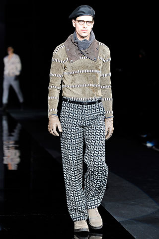 Giorgio Armani / - 2010-2011